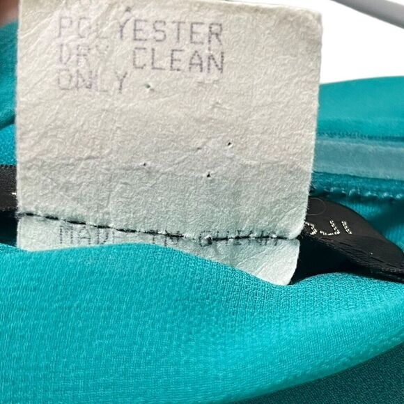 Tadashi Shoji Off Shoulder Maxi Dress Blue Women’s Size 8 Pleated Chiffon - Picture 8 of 16